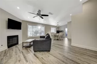 Photo #1: 2351930 Listing