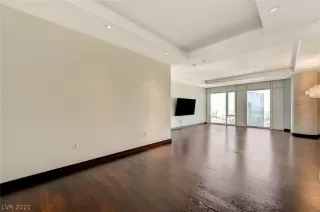 Photo #5: 2351966 Listing 