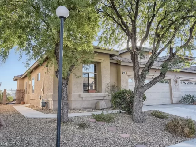 MLS: 2351969 Condo For Sale