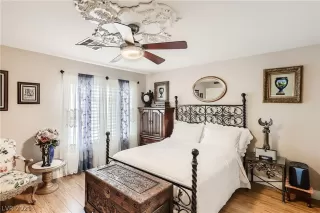 Photo #3: 2351982 Listing 