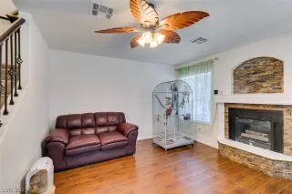 Photo #6: 2351989 Listing 