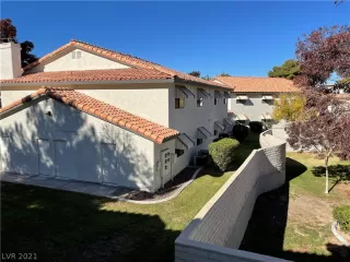 Photo #6: 2352009 Listing 