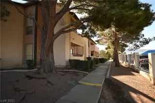 Photo #1: 2352027 Listing