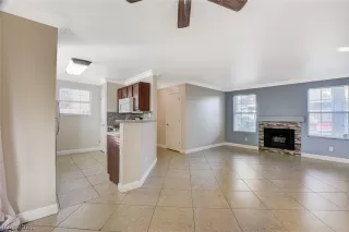 Photo #3: 2352080 Listing