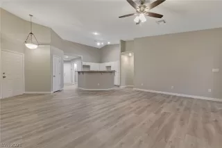 Photo #1: 2352101 Listing