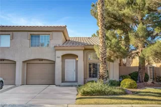 Photo #1: 2352116 Listing