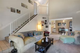 Photo #6: 2352116 Listing