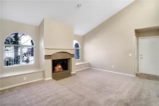 Photo #4: 2352129 Listing 