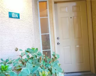 Photo #2: 2352170 Listing