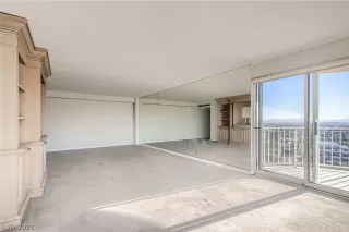 Photo #2: 2352173 Listing