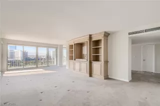 Photo #5: 2352173 Listing