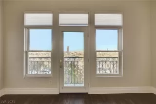 Photo #6: 2352180 Listing