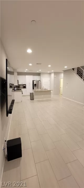 Photo #2: 2352187 Listing 