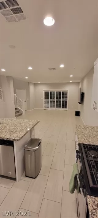 Photo #6: 2352187 Listing 