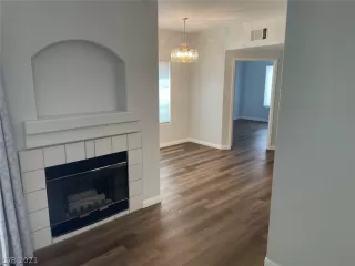 Photo #6: 2352192 Listing