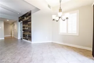 Photo #3: 2352248 Listing 