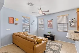 Photo #5: 2352256 Listing