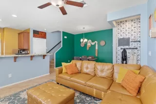 Photo #6: 2352256 Listing