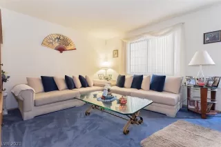 Photo #4: 2352266 Listing 