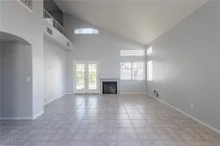 Photo #2: 2352267 Listing