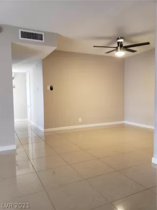 Photo #2: 2352283 Listing