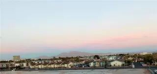 Photo #4: 2352283 Listing