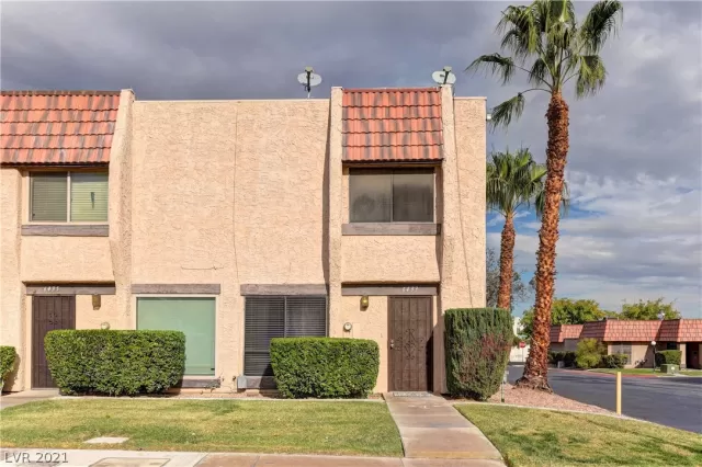 MLS: 2352301 Condo For Sale