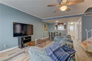 Photo #3: 2352301 Listing 