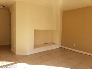 Photo #2: 2352306 Listing 