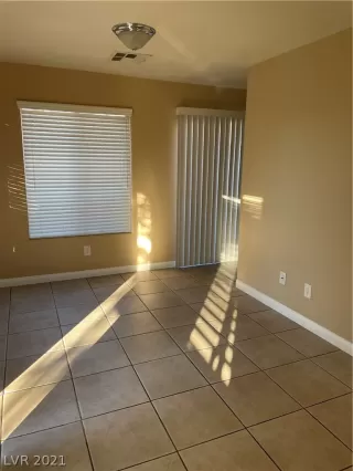 Photo #2: 2352328 Listing 