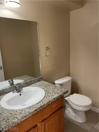 Photo #5: 2352328 Listing 
