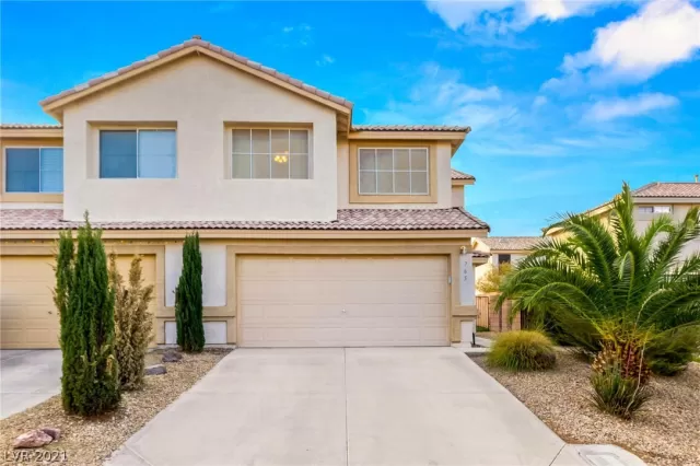 MLS: 2352331 Condo For Sale