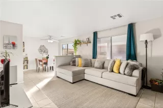 Photo #2: 2352331 Listing 