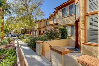 Photo #1: 2352352 Listing