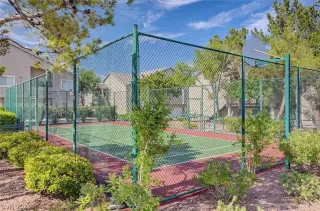 Photo #4: 2352359 Listing