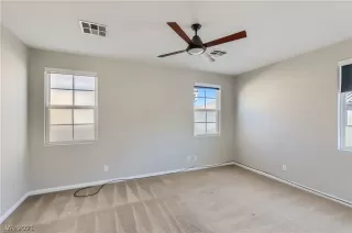 Photo #5: 2352363 Listing