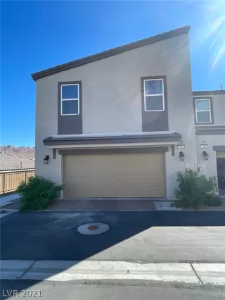 Photo #5: 2352368 Listing 