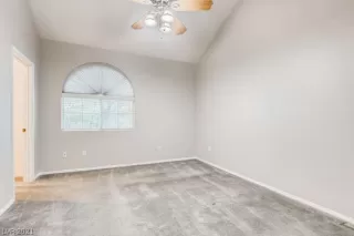 Photo #4: 2352400 Listing 