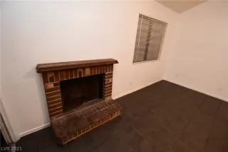 Photo #5: 2352401 Listing 