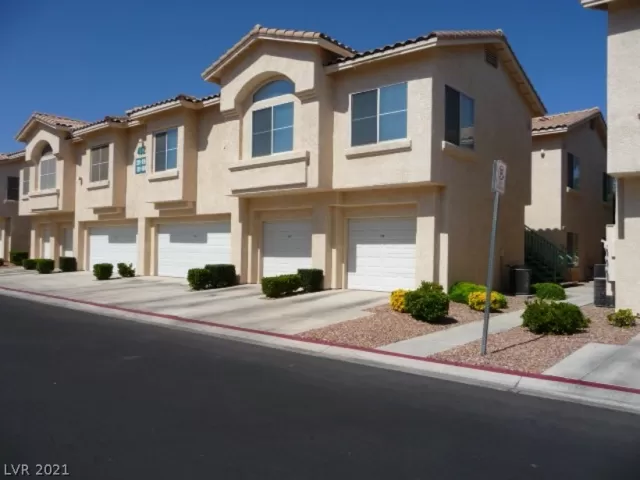 MLS: 2352406 Condo For Sale