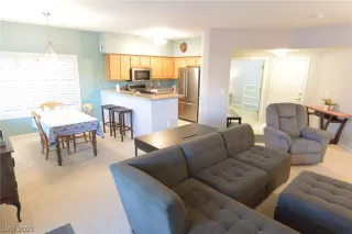 Photo #5: 2352406 Listing 