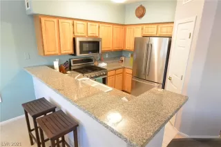 Photo #6: 2352406 Listing 