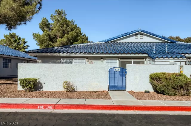 MLS: 2352431 Condo For Sale