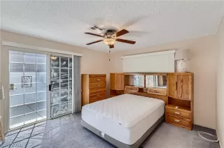 Photo #6: 2352431 Listing