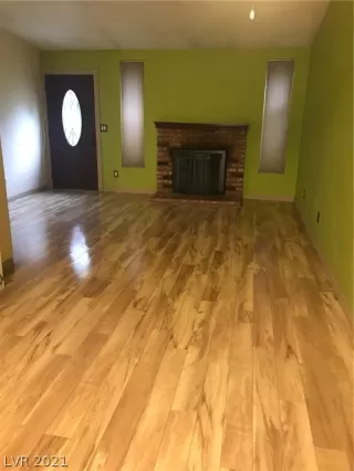 Photo #3: 2352476 Listing