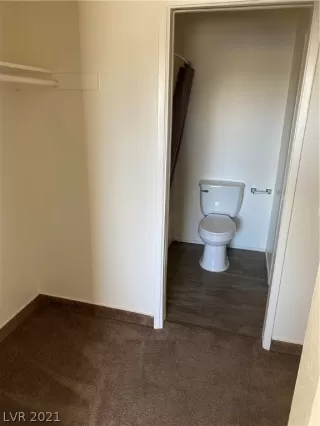 Photo #6: 2352483 Listing