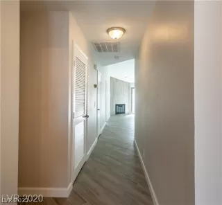 Photo #2: 2352538 Listing