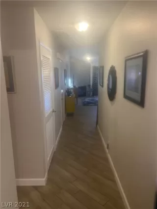 Photo #3: 2352538 Listing