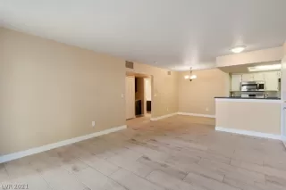 Photo #2: 2352542 Listing