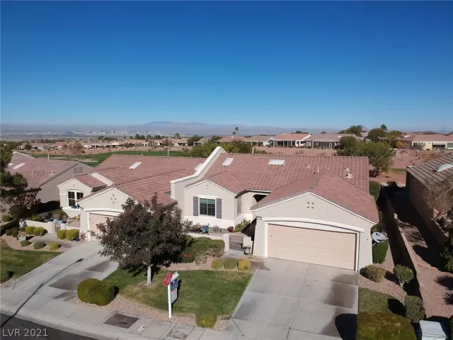 MLS: 2352547 Condo For Sale